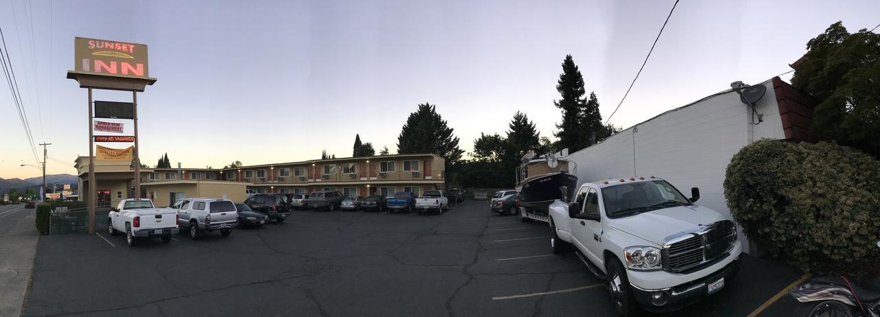 Sunset Inn Grants Pass Exterior foto