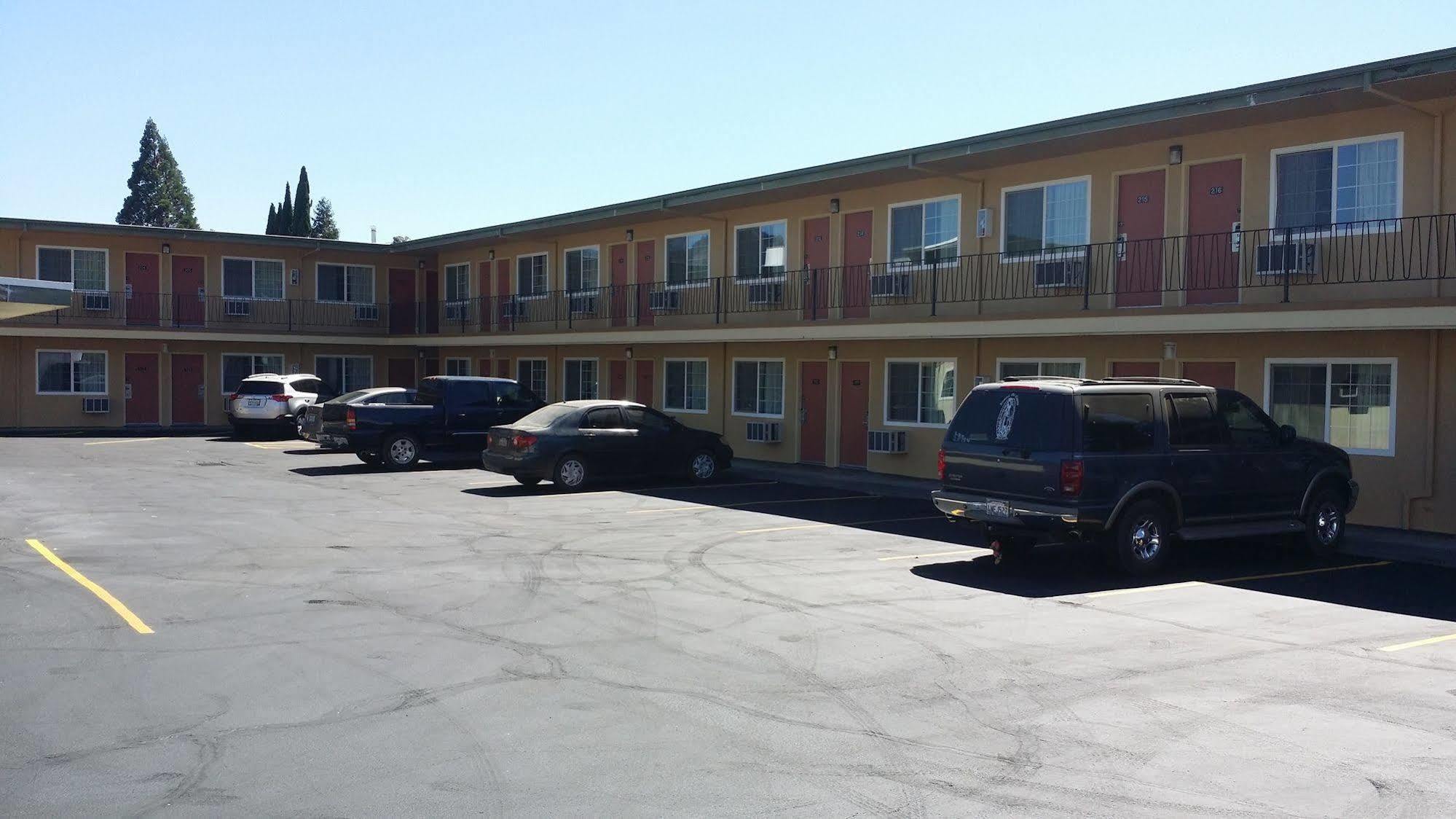 Sunset Inn Grants Pass Exterior foto